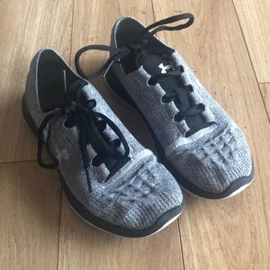 Under Armour tennis shoes
